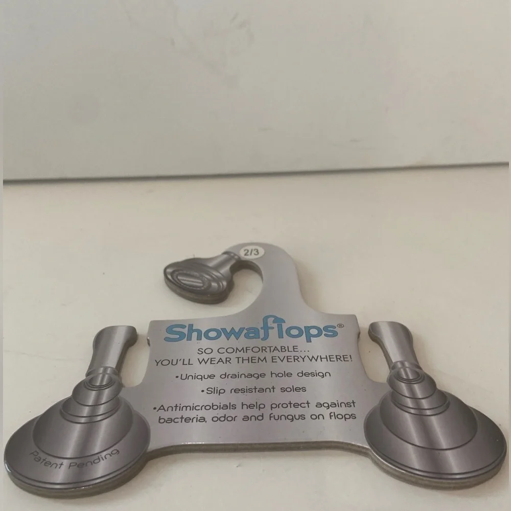 Showaflops~NWT~Kids Unisex Flip-Flop~Antimicrobial~Slip Resistant~Size 2/3